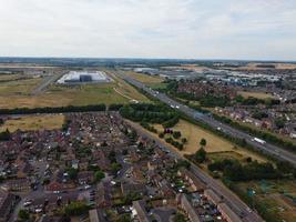 luchtfoto van Luton City of England, UK bij zonsondergang, kleurrijke wolken hoge hoekbeelden gemaakt door drone foto