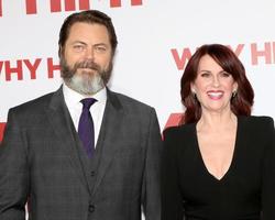 los angeles, 17 dec - nick offerman, megan mullally bij de première van waarom hem in bruin theater op 17 december 2016 in westwood, ca foto