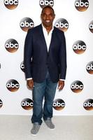 los angeles, 4 aug - jason george op het abc tca zomer 2016 feest in het beverly hilton hotel op 4 augustus 2016 in beverly hills, ca foto