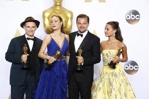 los angeles, 28 februari - mark rylance, brie larson, leonardo dicaprio, alicia vikander bij de 88e jaarlijkse academy awards, perskamer in het dolby theater op 28 februari 2016 in los angeles, ca foto