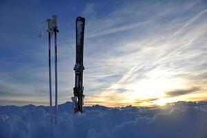 berg sneeuw ski zonsondergang foto