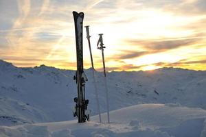 berg sneeuw ski zonsondergang foto