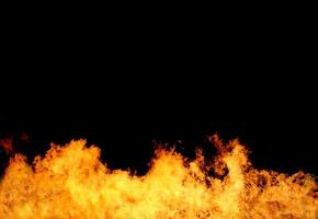 abstracte vlam van vuur op de zwarte achtergrond. foto