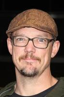 los angeles, 11 jan - matthew lillard arriveert bij de grijze première in vorstelijk theater at la live op 11 januari 2012 in los angeles, ca foto