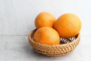 vers en rijp sunkist-sinaasappelsfruit. foto