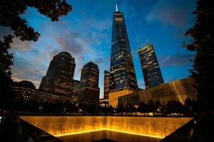 één wereldhandelscentrum en herdenkingsnacht New York City 2018 foto