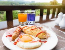 Amerikaans ontbijt in ochtendlicht foto