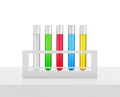 gekleurde vloeistoffen in reageerbuisjes, op witte houten tafel foto