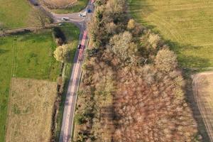 luchtbeelden en uitzicht vanuit een hoge hoek van het Britse platteland, drone's footage foto