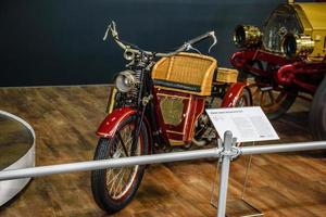 sinsheim, duitsland - mei 2022 rode motor motorfiets monet-goyon automouche 350 1919 foto