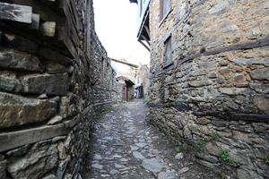 straat in het dorp cumalikizik, bursa, turkije foto