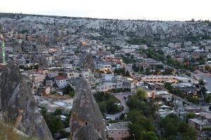 goreme stad in cappadocië foto