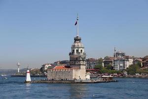 meisjestoren in de straat van de Bosporus, istanbul foto