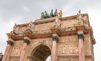 arc de triomphe du carrousel in parijs foto