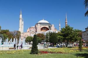 hagia sophia museum in de stad istanbul, turkije foto