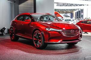 frankfurt - sept 2015 mazda koeru concept gepresenteerd op iaa inte foto