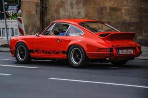 fulda, duitsland - mei 2013 porsche 911 930 carrera retro auto aan foto