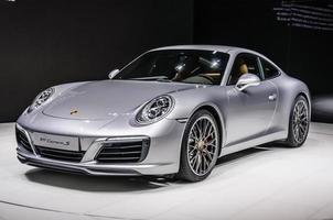 frankfurt - sept 2015 porsche 911 991 carrera s coupé gepresenteerd foto