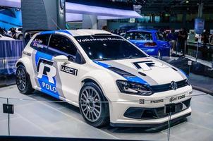 moskou, rusland - aug 2012 volkswagen polo r wrc gepresenteerd als wereldpremière op de 16e mias moskou internationale autosalon op 30 augustus 2012 in moskou, rusland foto