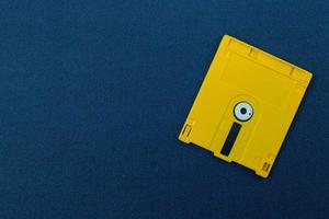 diskette voor schijfsysteem vintage technologie afbeelding bovenaanzicht. foto