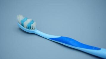tanden borstel voor schone tanden afbeelding geïsoleerd op wit kleurenafbeelding hd foto