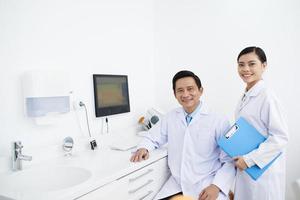 tandarts en assistent