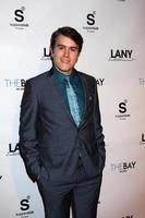 los angeles, 4 dec - nicholas hearst bij de the bay tv pilot industry screening in supperclub op 4 december 2013 in los angeles, ca foto