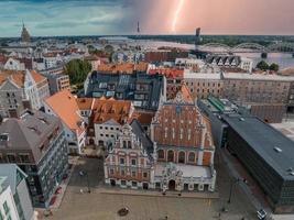 vaststelling antenne vogel oog visie schot van riga, Riga horizon, Letland. foto