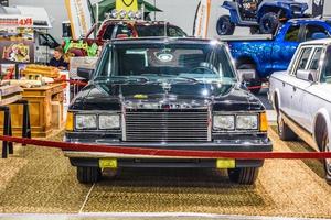 moskou - aug 2016 zil 41041 gepresenteerd op mias moskou internationale autosalon op 20 augustus 2016 in moskou, rusland foto