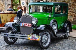 fulda, Duitsland - mei 2013 doorwaadbare plaats model- een een model coupe retro auto foto