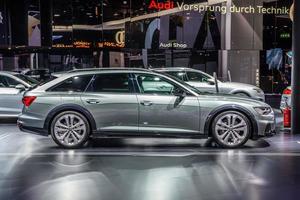 Frankfurt, Duitsland - september 2019 zilver grijs audi a6 avant alle wegen quattro c8 landgoed wagon combi familie auto, iaa Internationale motor tonen auto tentoonstelling foto