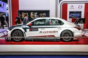 Frankfurt - september 2015 citroen c-elysee wtcc gepresenteerd Bij iaa in foto