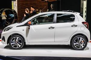 Frankfurt - september 2015 peugeot 108 gepresenteerd Bij iaa internationaal foto