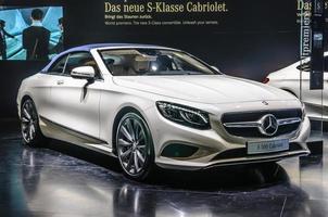 Frankfurt - september 2015 mercedes-benz c 500 cabriolet gepresenteerd een foto