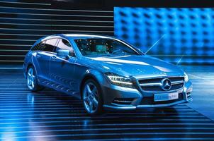 Frankfurt - september 21 mercedes-benz cls het schieten rem gepresenteerd net zo wereld première Bij de 65ste iaa Internationale automobil Ausstellung Aan september 21, 2013 in Frankfurt, Duitsland foto