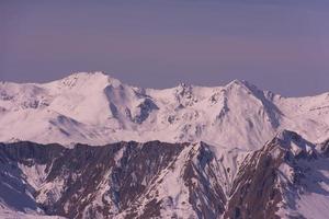 prachtig berglandschap in de winter foto