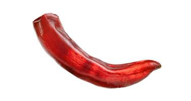 rode gemalen paprika of droge chili peper geïsoleerd op een witte achtergrond foto
