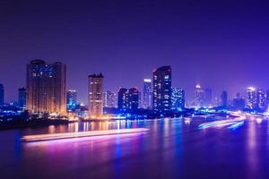 de stad van Bangkok bij nacht, Thailand