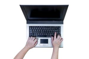 vrouw gebruik makend van laptop geïsoleerd Aan wit achtergrond, knipsel pad foto