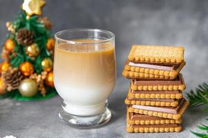 Kerstmis koekje zoet toetje nieuw jaar vakantie maaltijd voedsel tussendoortje Aan de tafel kopiëren ruimte voedsel achtergrond foto