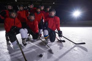 gelukkig kinderen gropu hockey team sport spelers foto