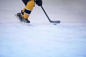 ijs hockey speler in actie foto