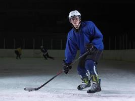 ijs hockey speler in actie foto