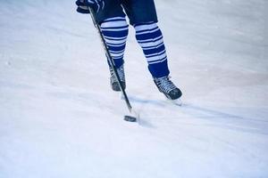 ijs hockey speler in actie foto