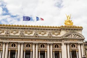 Parijs, Frankrijk, 2022 - bouwkundig details van opera nationaal de Parijs foto