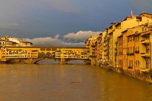 ponte vecchio, florence, italië foto