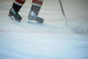 ijs hockey speler in actie foto