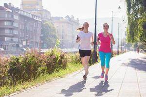 vrouw vrienden jogging foto