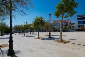 keer bekeken van de mooi stad- van sitges Aan de Catalaans middellandse Zee kust. foto