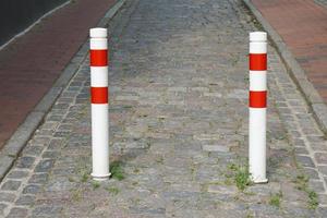 meerpalen Aan stad straat foto